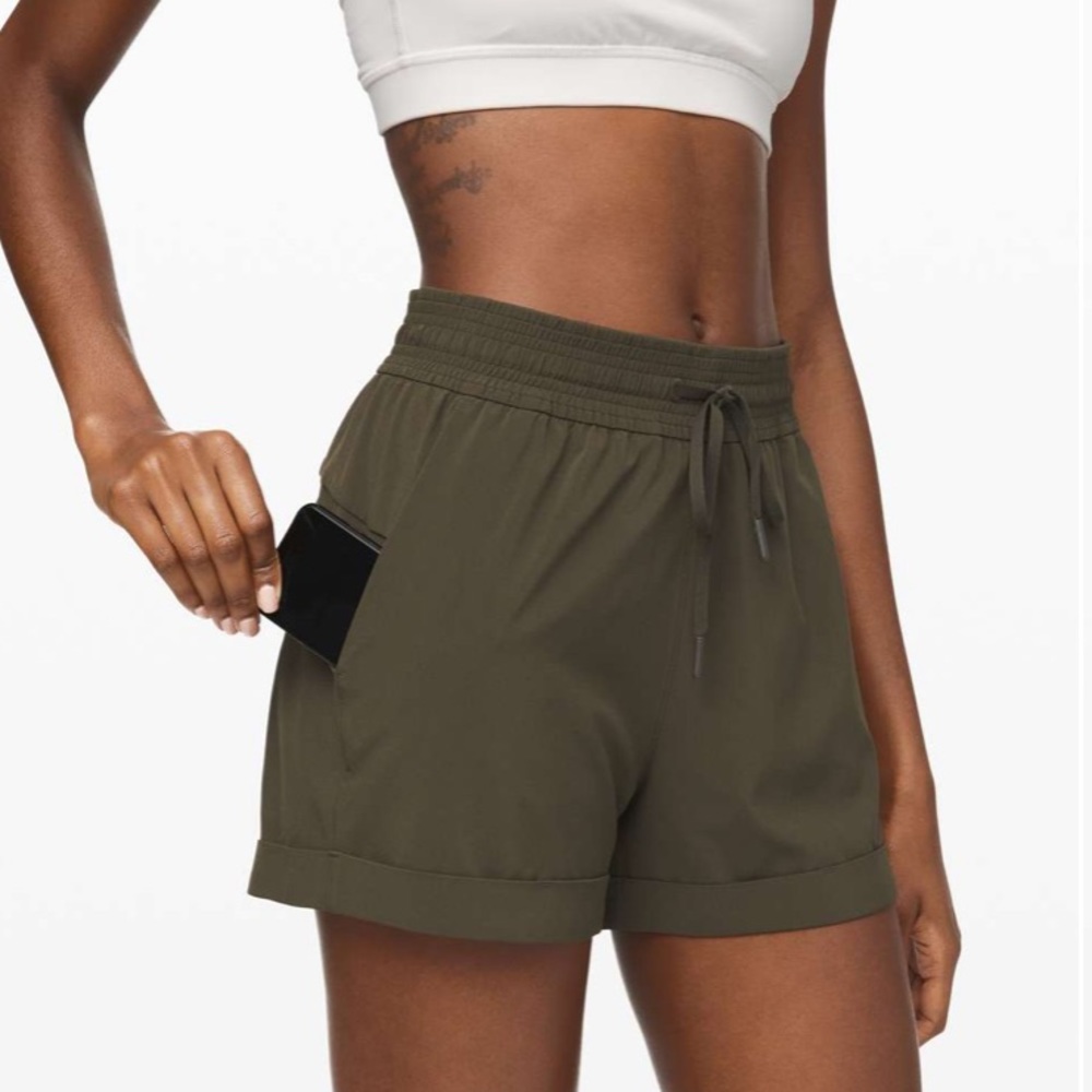 Spring Break Away Short Dark Olive
